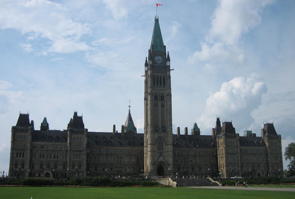 Ottawa_parliament_hill