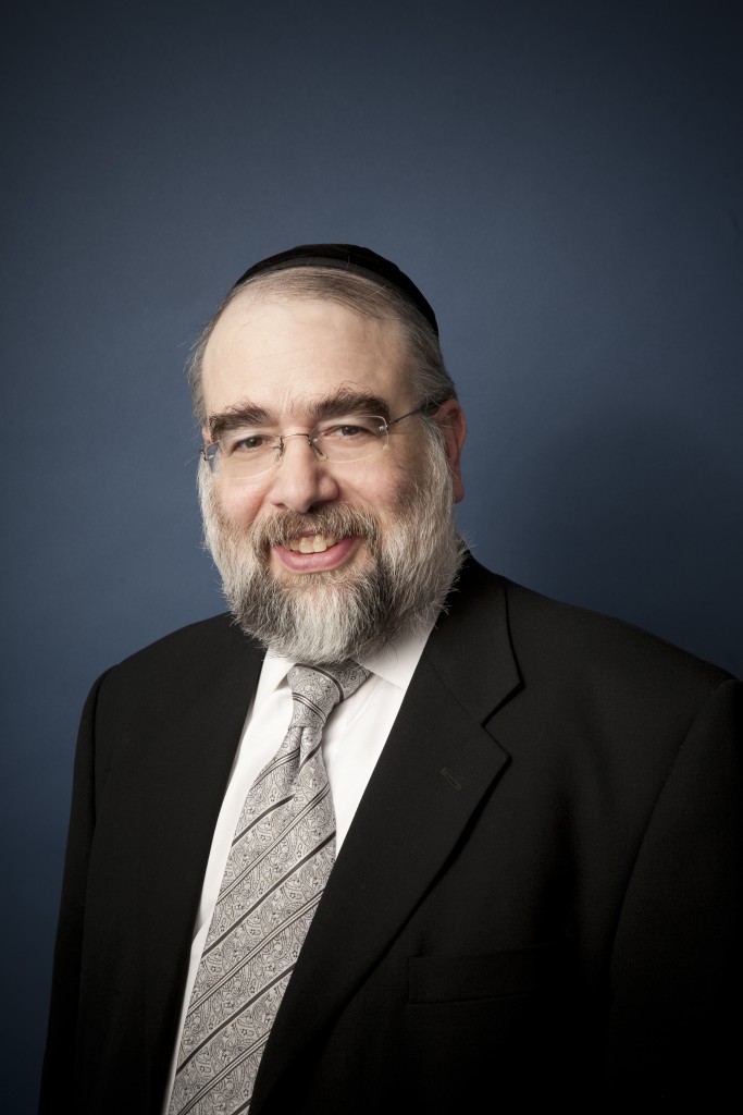 OU Kosher Chief Operating Officer Rabbi Moshe Elefant currently hosts new OU Torah series on Pirkei Avos. 