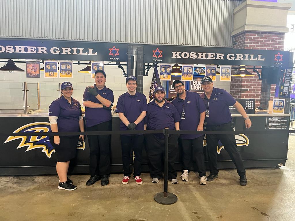 Orthodox Union’s Yachad Opens Kosher Grill at Baltimore’s M&T Bank Stadium