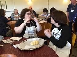 Shabbaton for Jews Who Are Deaf-Blind Convenes in Baltimore