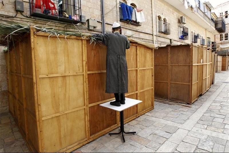 The Mitzvah of Sukkah: The Obligation