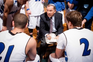 Savitsky Talks – Interview with YU Basketball Coach Dr. Jonathan Halpert